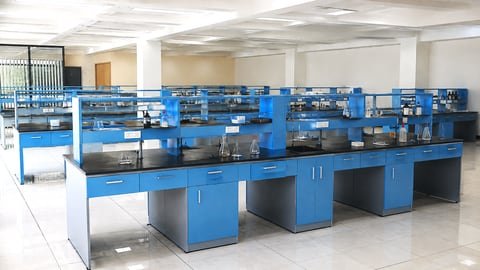 Student Practical Benches — Laboratory Furniture